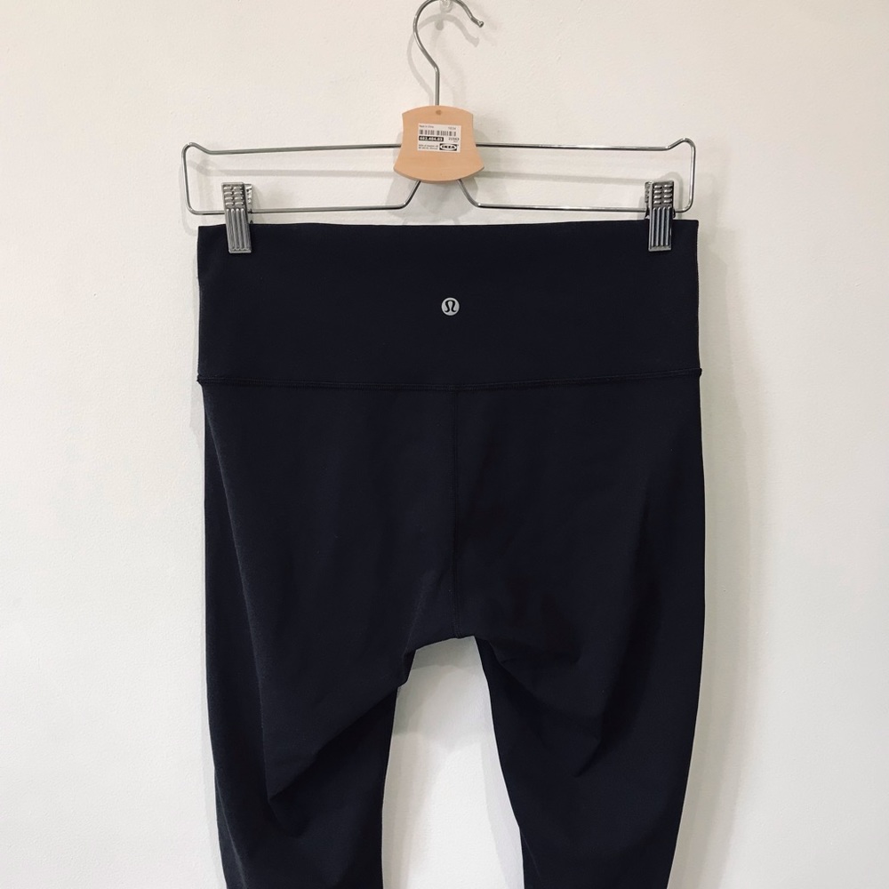LuluLemon Wunder Under Crop Leggings
